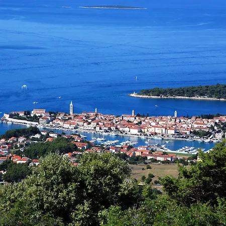 Appartamento Olga Rab Town